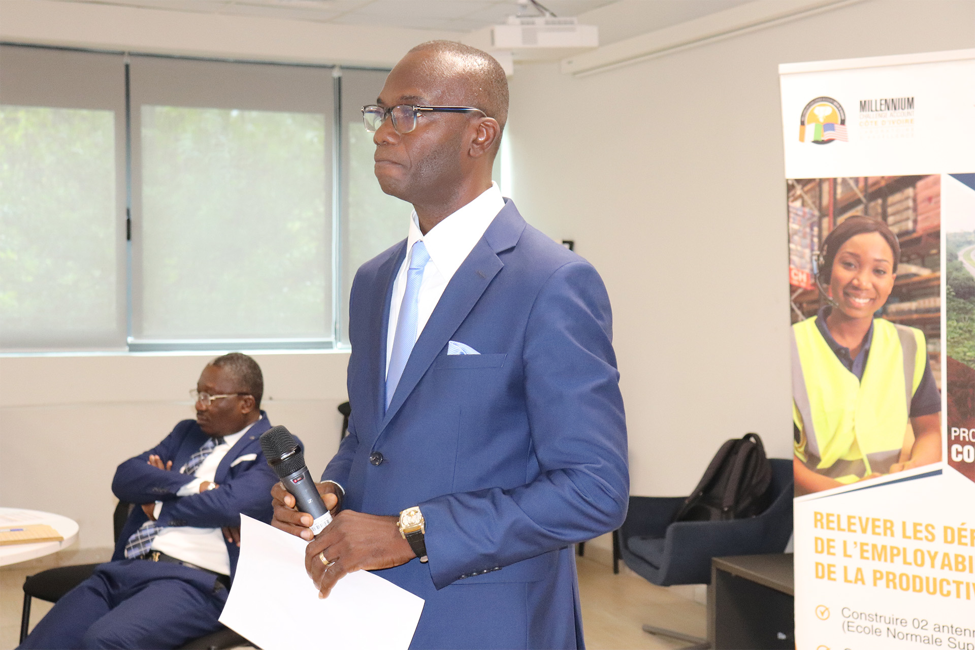 Atelier de validation du manuel et du plan d'opérationnalisation des espaces filles dans les collèges de proximité en Côte d'Ivoire.